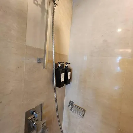 Kl Dorsett Damas Urban Garden Suite-F-Parking, Self C-In Kuala Lumpur Exterior photo
