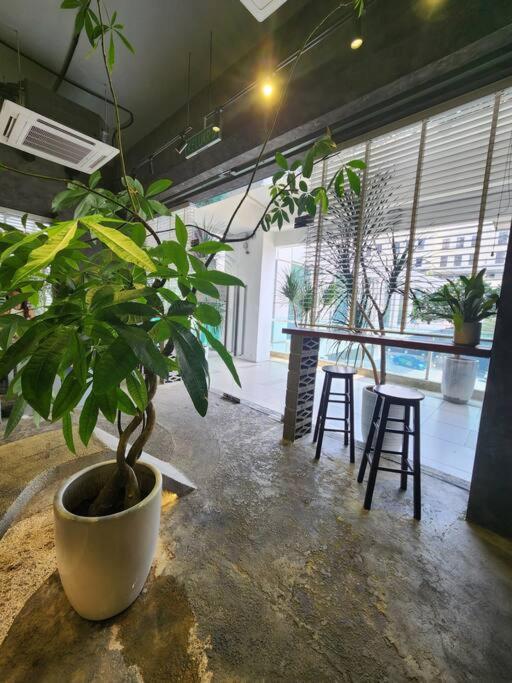 Kl Dorsett Damas Urban Garden Suite-f-parking, Self C-in Apartment