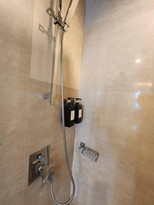 Apartment Kl Dorsett Damas Urban Garden Suite-f-parking, Self C-in Kuala Lumpur