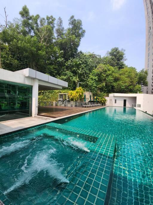 Kl Dorsett Damas Urban Garden Suite-f-parking, Self C-in * Kuala Lumpur