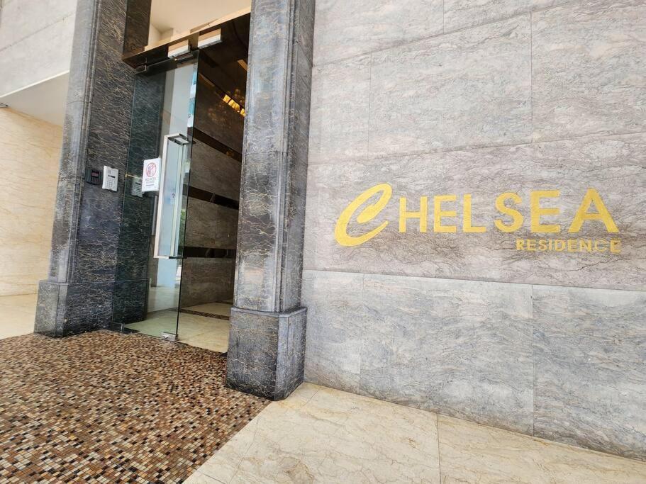 Apartment Kl Dorsett Damas Urban Garden Suite-f-parking, Self C-in Kuala Lumpur